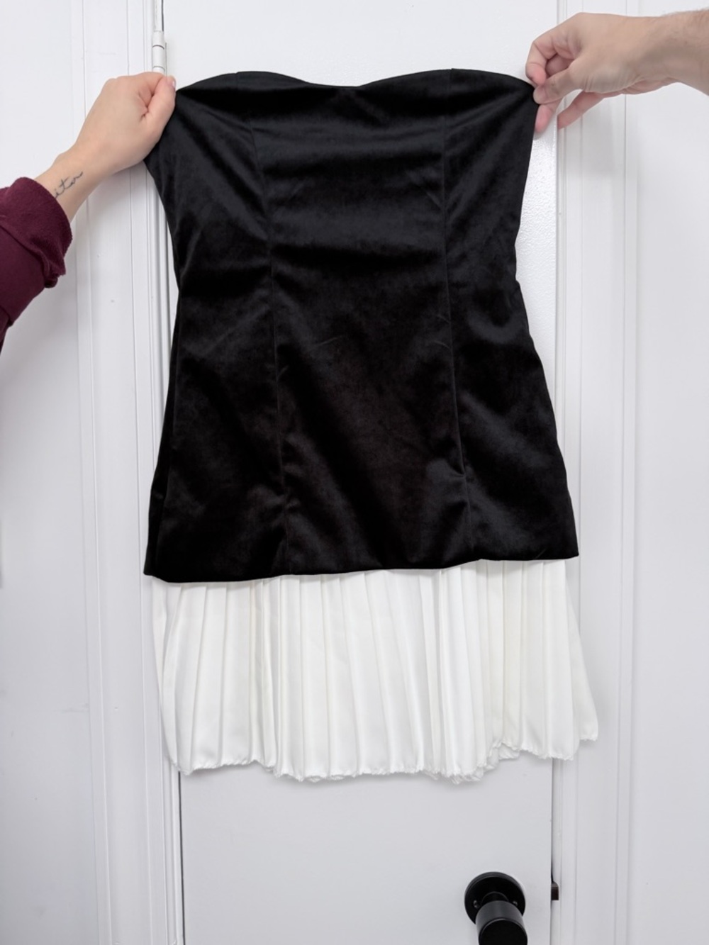 Black and White Strapless Pleated Hem Skirt